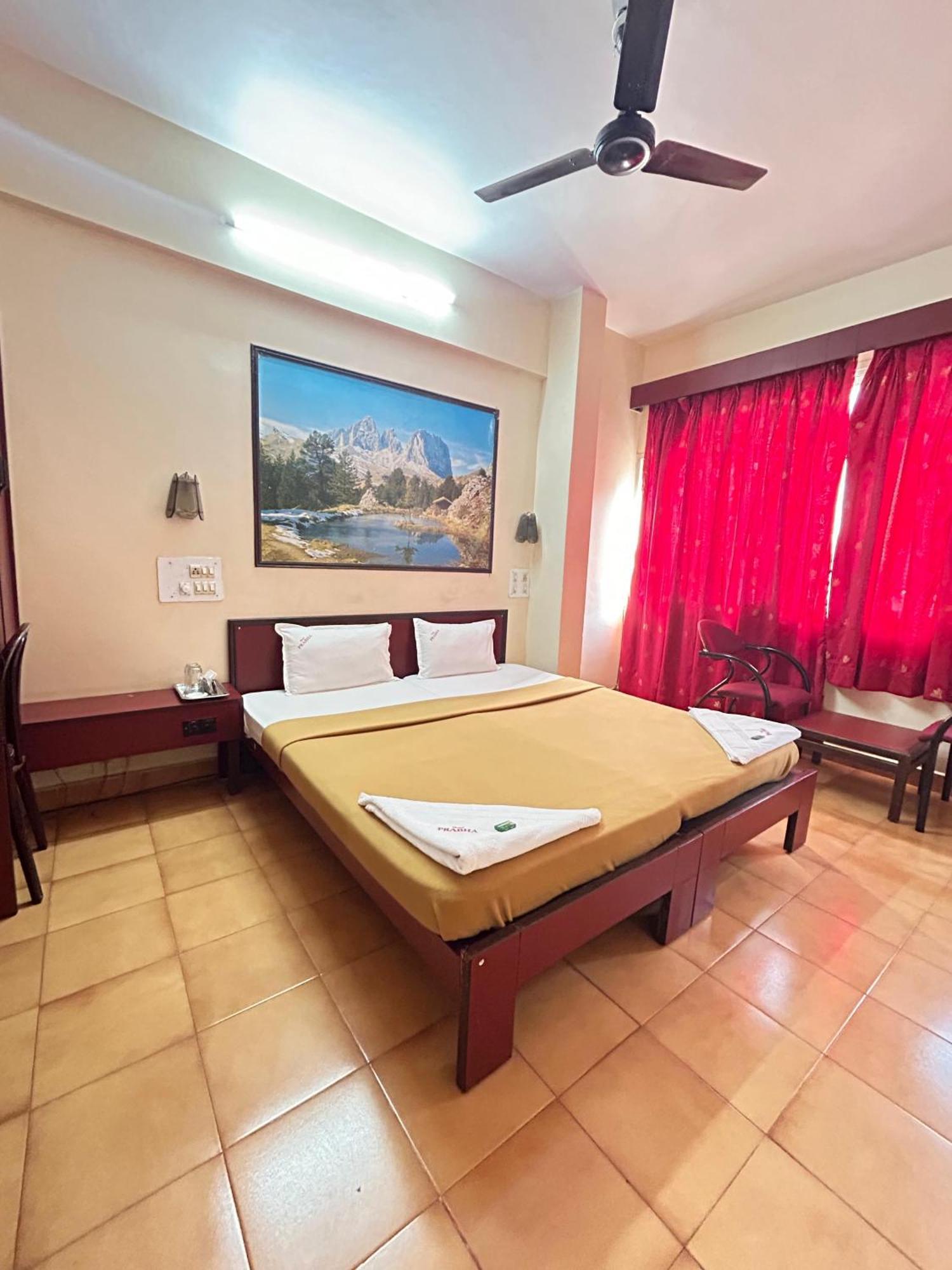 Hotel Prabha Ratnagiri Exterior photo